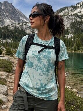 BlackStrap Voyage Women’s Large Tie Dye Performance Hiking Trail Shirt NWT